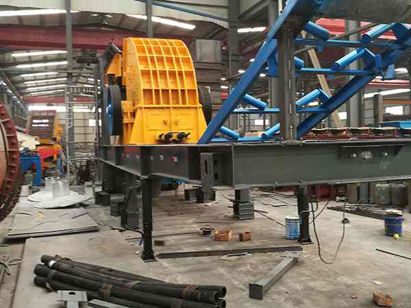 云南小型可移动破碎机站价格