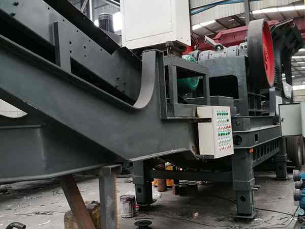 江西履带式重锤破碎机移动式破碎站