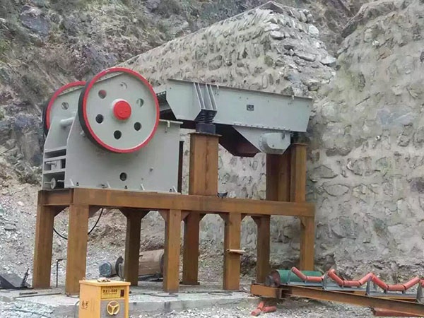 山东大型重锤破碎机价钱