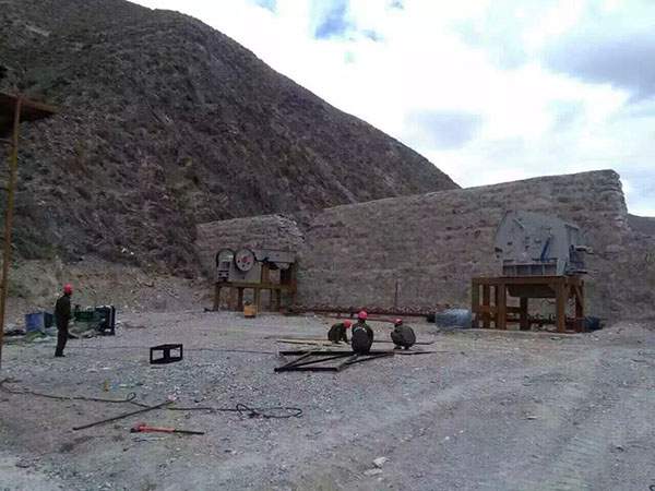 甘肃一台可重锤破碎机设备