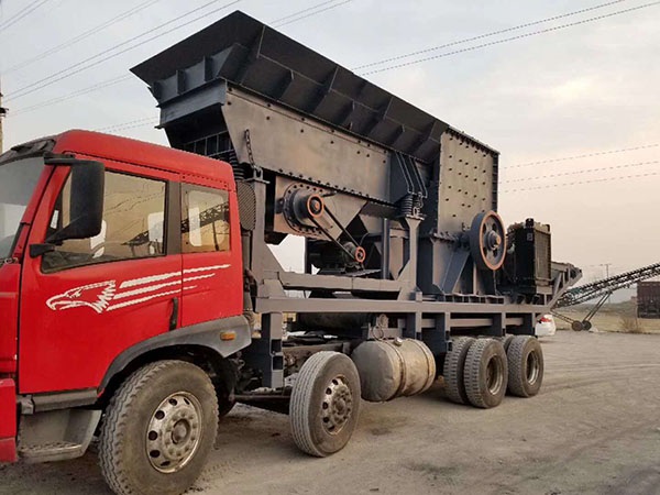 湖南山东重锤破碎机移动破碎