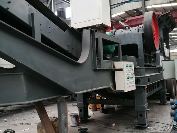 云南贵阳移动破碎机设备多少钱