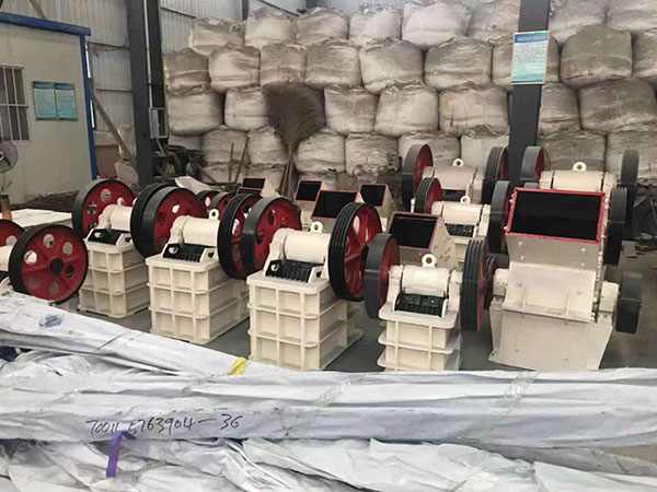 辽宁锤式移动破碎机视频