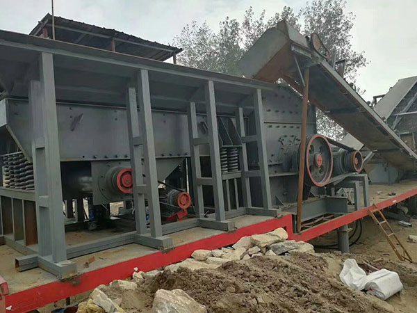 江西小型轮胎式移动破碎机出租