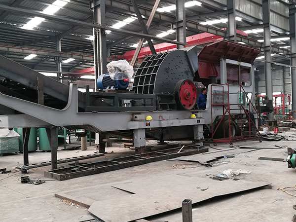 履带式移动破碎站加鄂破